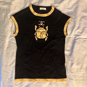 Chanel cap leave top